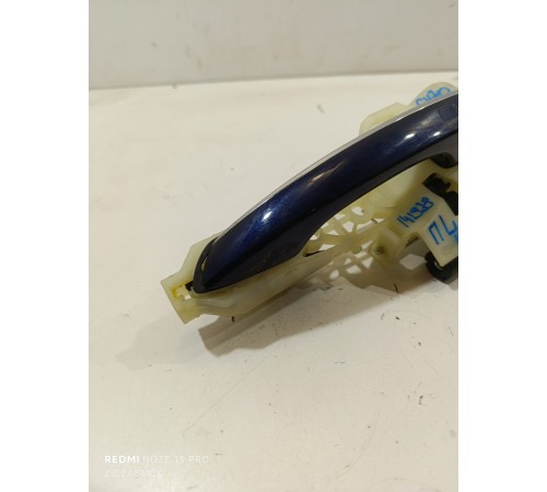 Ручка двери передняя левая