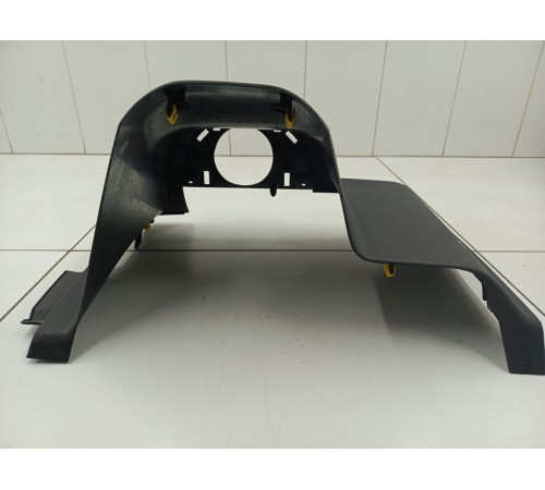 Кожух рулевой колонки нижний