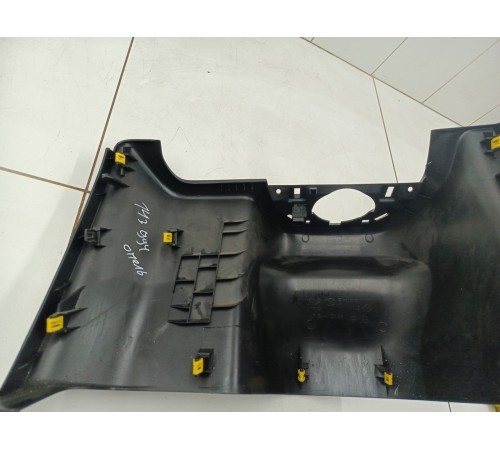 Кожух рулевой колонки нижний