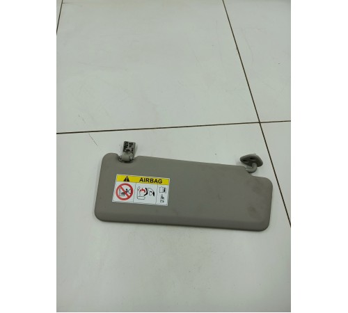 Козырек солнцезащитный правый