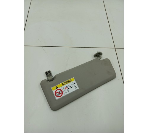 Козырек солнцезащитный правый