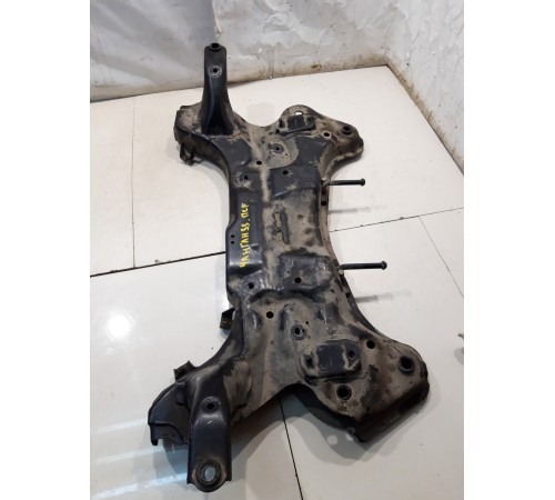 Подрамник передний