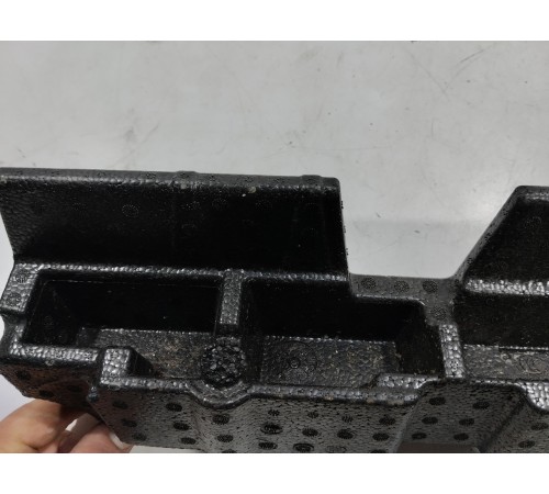 Уплотнитель (пенопласт) салона левый