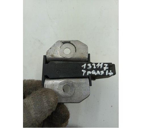 Ответная часть замка двери