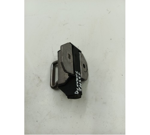 Ответная часть замка двери