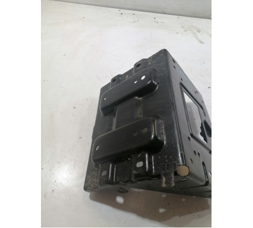 Площадка под аккумулятор 