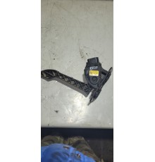 Педаль акселератора