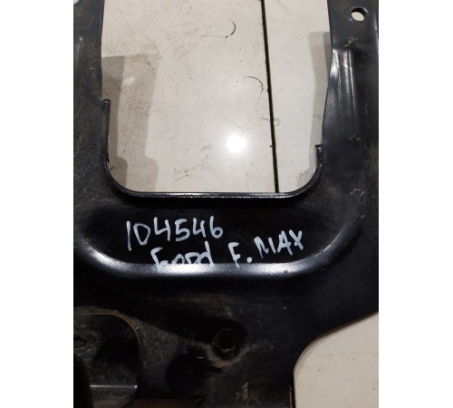 Кронштейн топливного бака