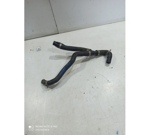 Патрубок системы охлаждения