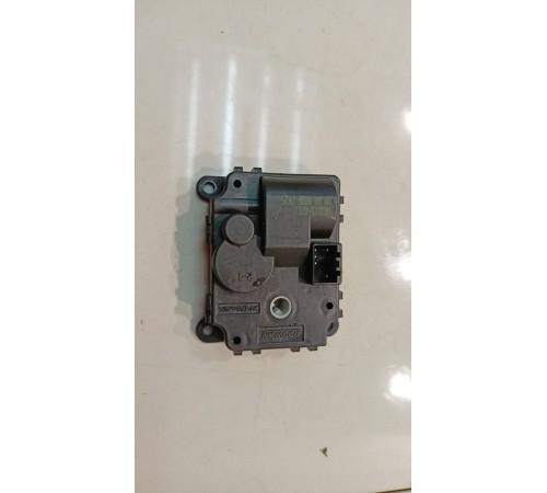 Электропривод заслонки отопителя