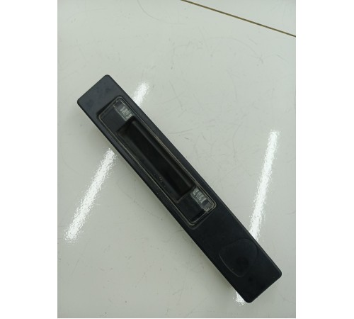 Кнопка открывания багажника