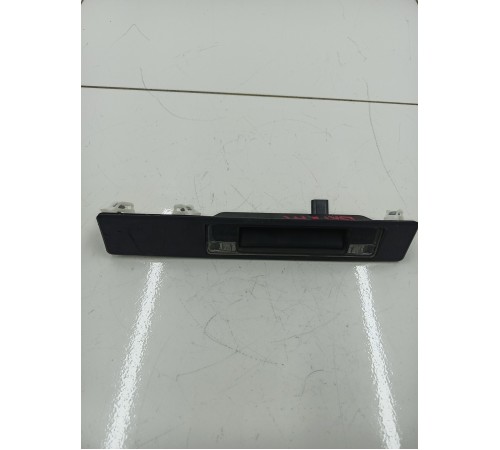 Кнопка открывания багажника