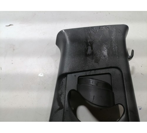 Обшивка центральной стойки правая верхняя