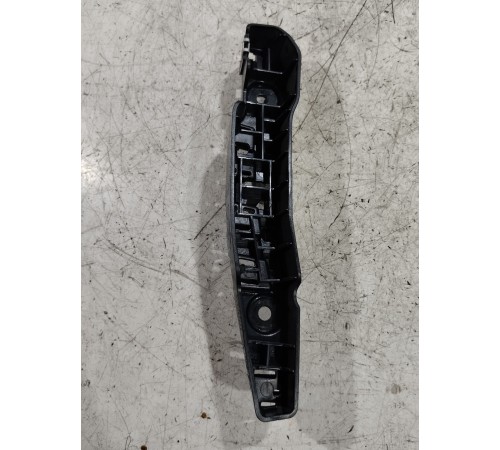 Кронштейн переднего бампера левый