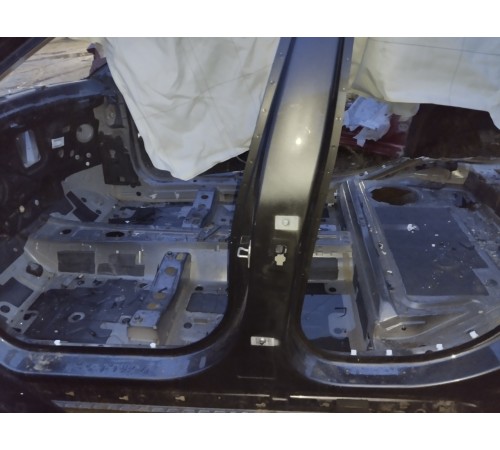 Порог со стойкой(левый)