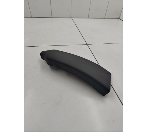 Накладка обшивки багажника левая