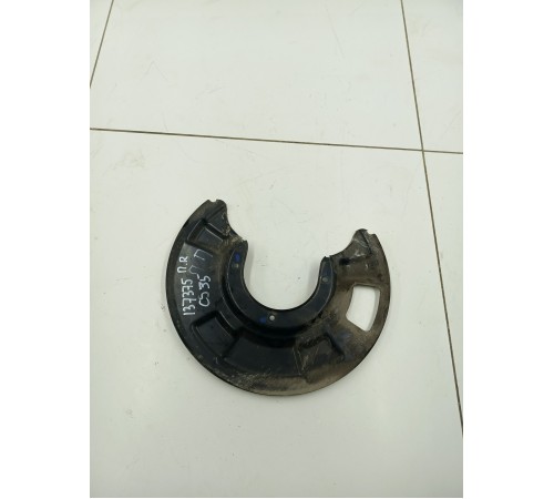 Кожух тормозного диска передний правый