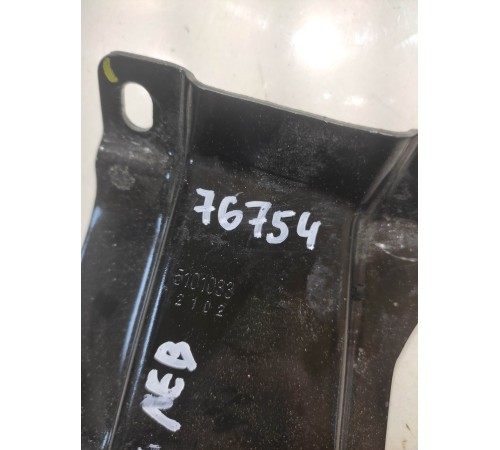 Кронштейн(левый)