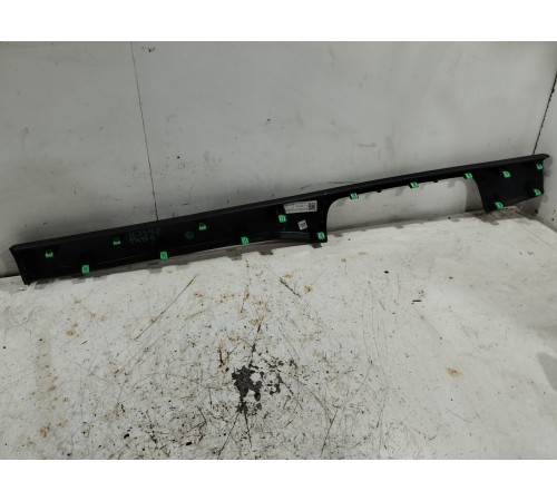 Накладка торпедо декоративная