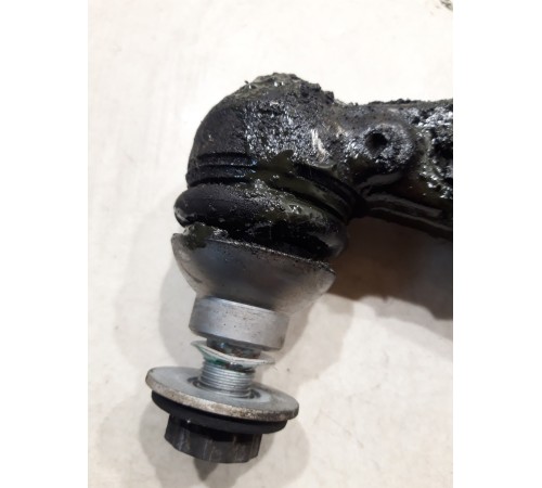 Рычаг подвески (передний правый)