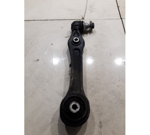 Рычаг подвески (передний правый)