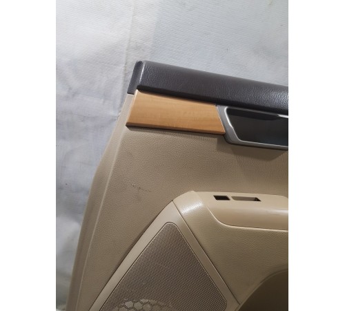 Обшивка двери задняя правая