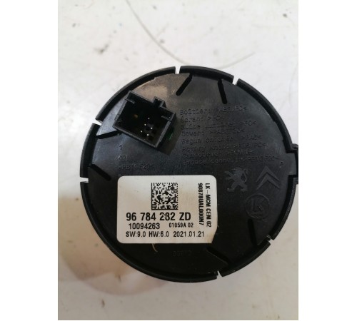 Поворотный переключатель