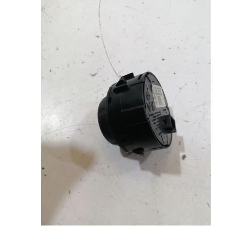 Поворотный переключатель