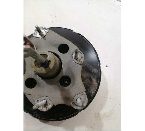 Вакуумный усилитель тормозов