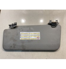 Солнцезащитный козырек(левый)