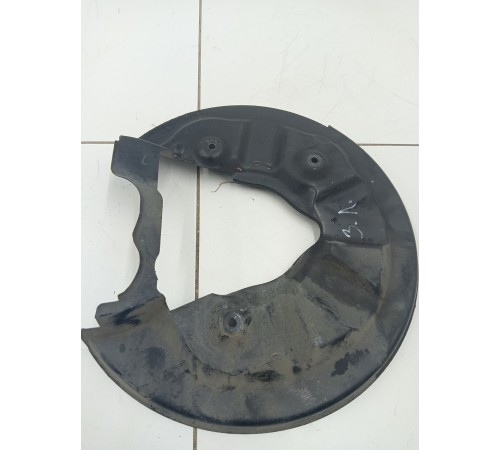 Пыльник кожух тормозного диска передний левый