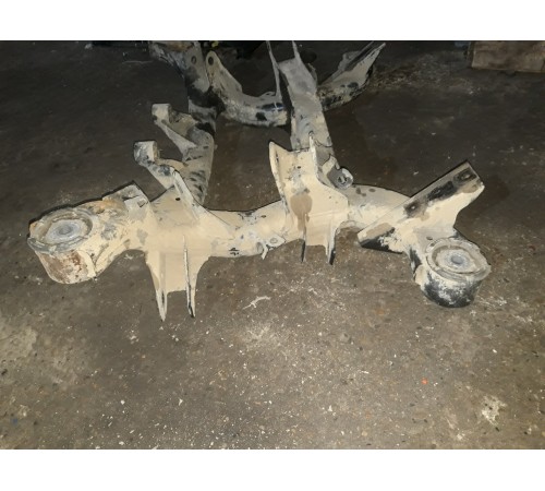 Балка задняя