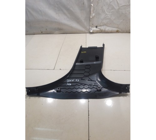 обшивка стойки центральная нижняя(левая)