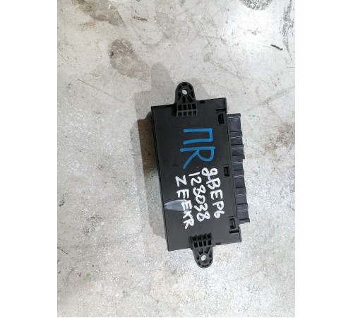 Блок двери передний правый