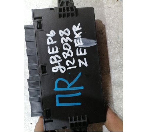 Блок двери передний правый