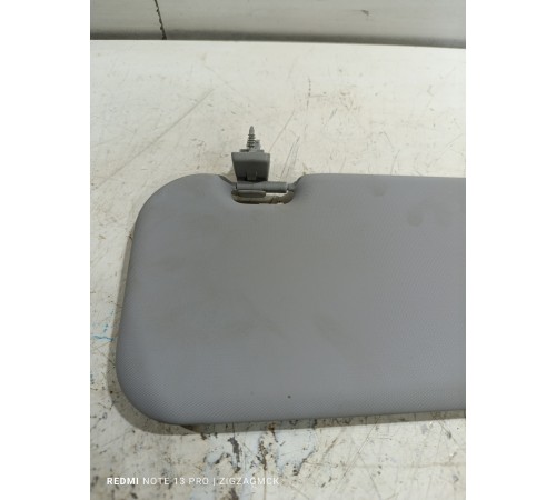 Козырёк солнцезащитный левый