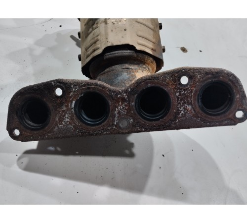 Выпускной коллектор с катализатором