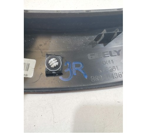 Накладка крыла задняя правая