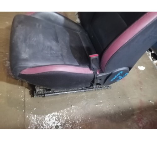 Сиденье переднее правое