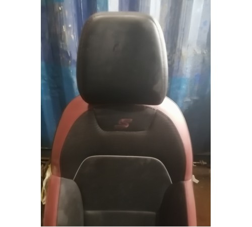 Сиденье переднее правое