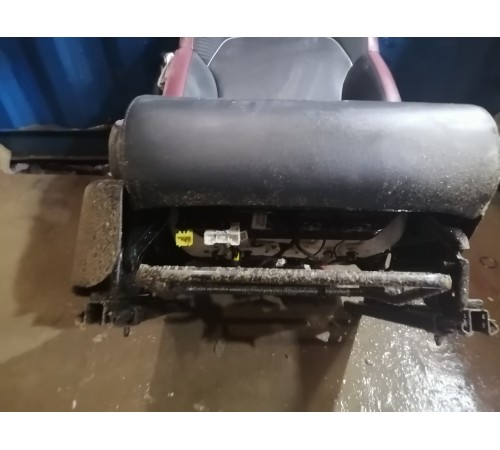 Сиденье переднее правое