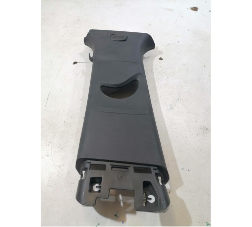 Обшивка центральной стойки левая верхняя