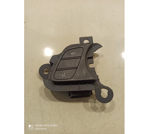 Блок кнопок памяти сиденья(передний левый)