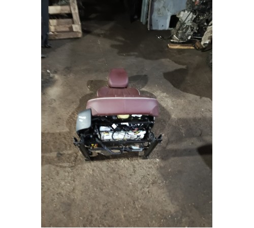 Сиденье переднее правое