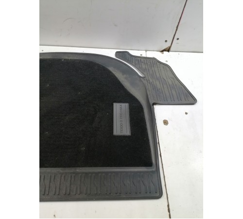 Коврик третьего ряда