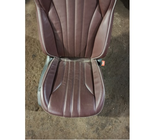 Сиденье переднее правое