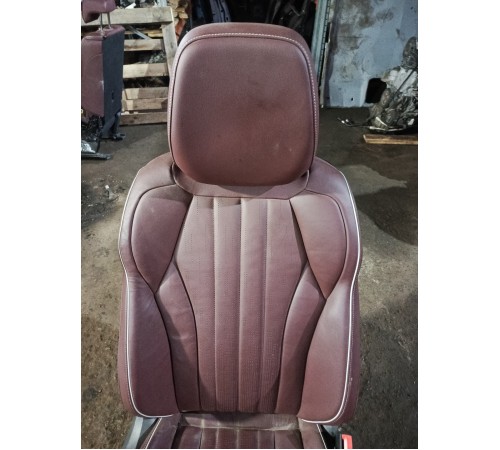 Сиденье переднее правое