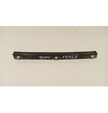 Уплотнитель капота