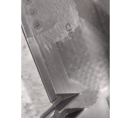 Крышка сетка динамика передняя правая