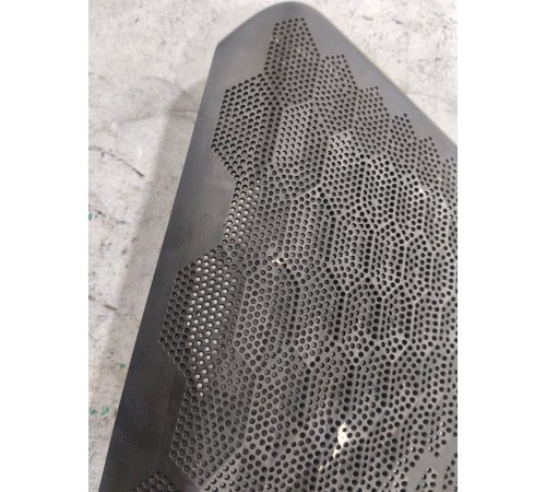 Крышка сетка динамика передняя правая